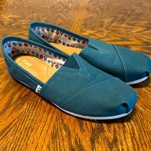 Toms Classic Teal Blue Canvas Shoes Women’s 9